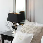 Goldner Engel, Restaurant - - Metzgerei Otel *