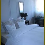 Otel Goldner Engel, Restaurant - - Metzgerei