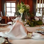 Otel Goldner Engel, Restaurant - - Metzgerei *