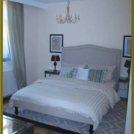 Hotel Goldner Engel, Restaurant - - Metzgerei