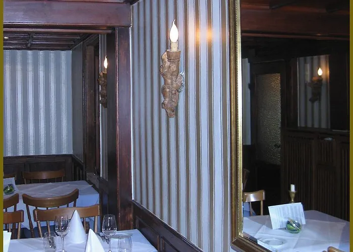 Hotel Goldner Engel, Restaurant - - Metzgerei *